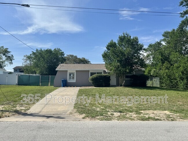 Building Photo - 12484 Curry Dr
