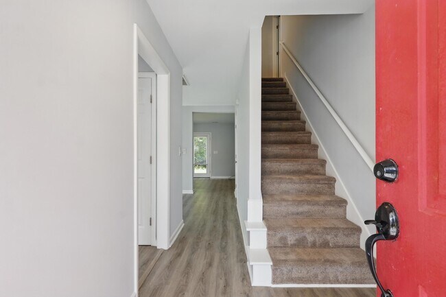 Foto del edificio - 5408 Gunnette Dr