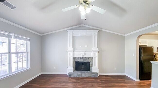 Building Photo - 1394 N Hampton Dr