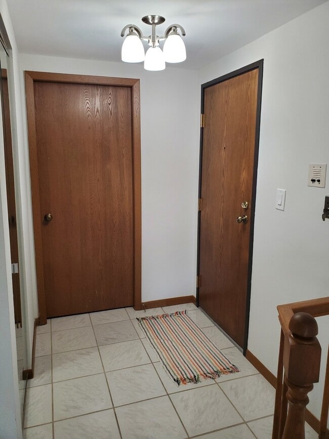 Foto del edificio - 860 Cross Creek Dr N