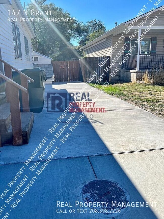 Foto del edificio - 147 N Grant-