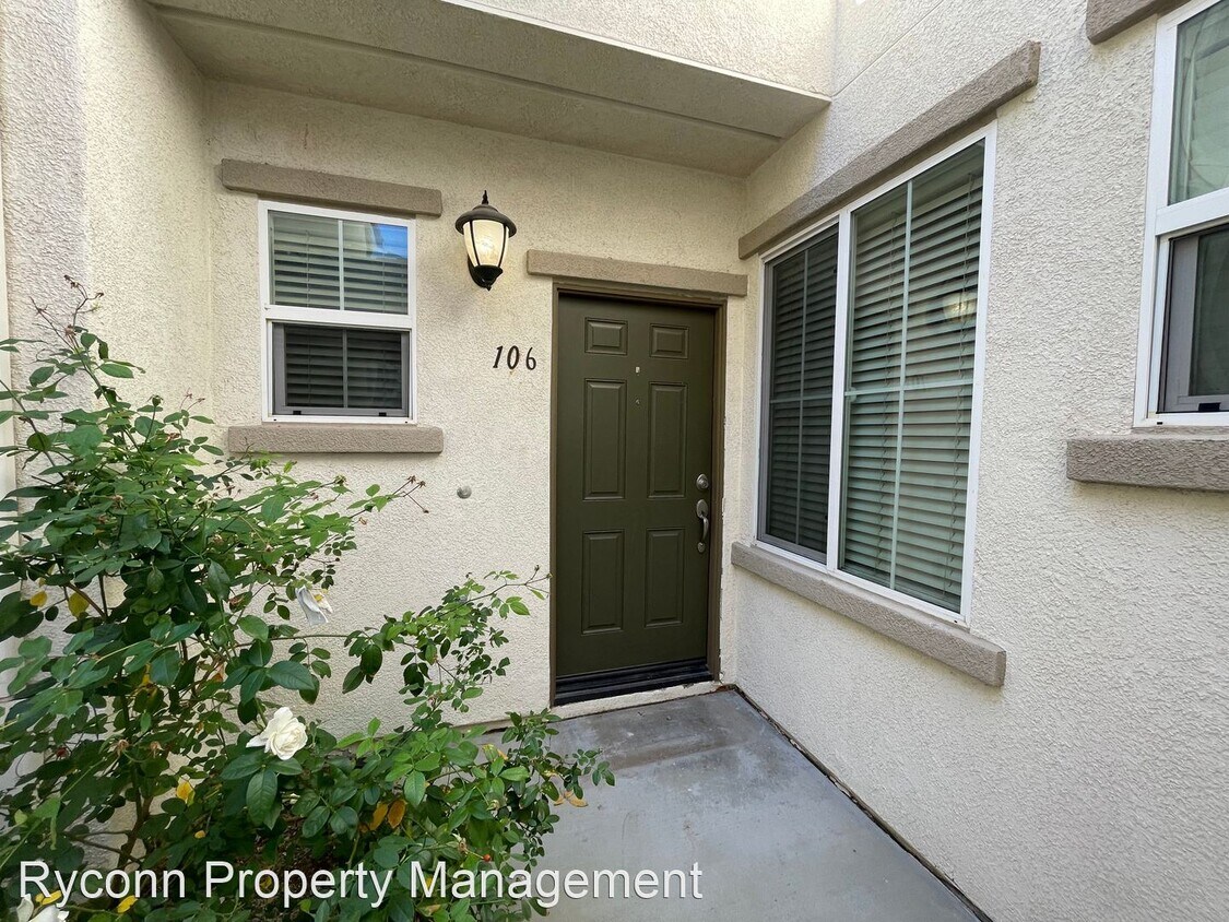 Primary Photo - 3 br, 2.5 bath House - 15431 Park Point Un...