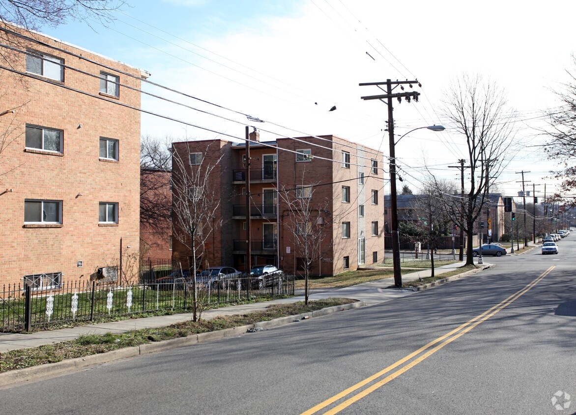 Foto del edificio - 3930 1st St SE