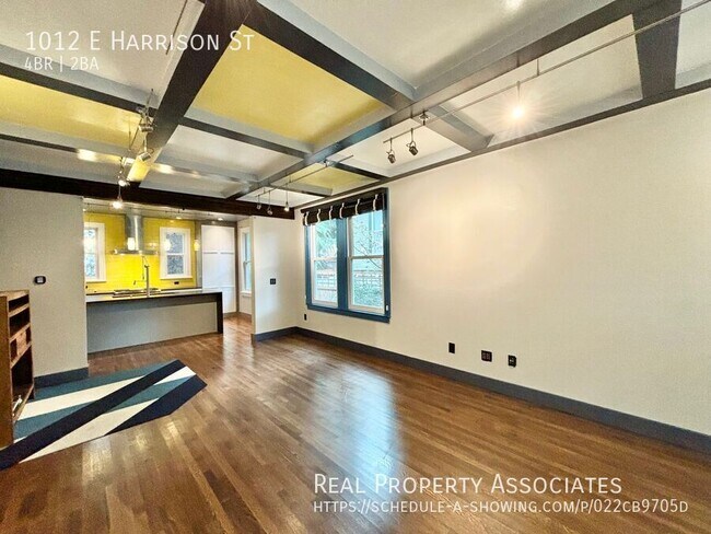 Building Photo - Capital Hill Charmer: Spacious 4-Bedroom H...