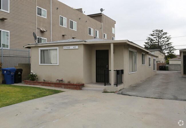 Foto del edificio - 11942 Courtleigh Dr