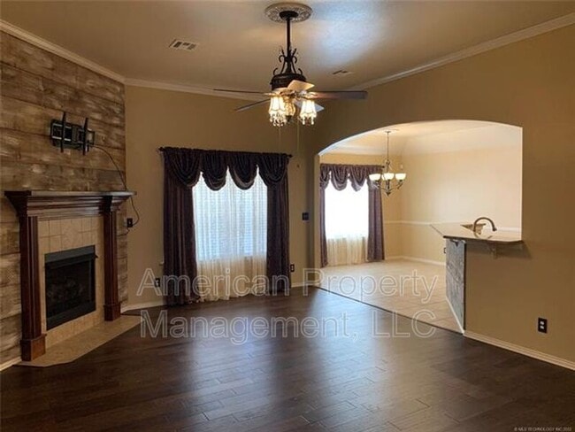 Foto del edificio - 12327 N 108th E Ave