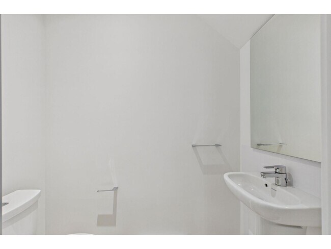 Building Photo - 13933-13105 105 Blvd