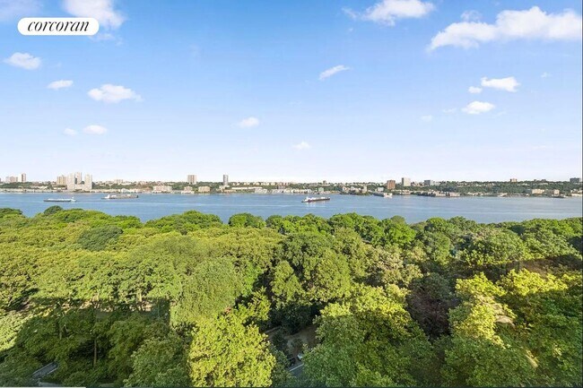 Foto del edificio - 258 Riverside Dr