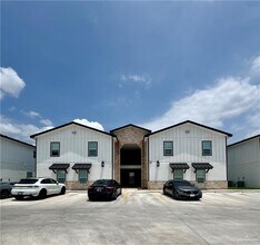 Building Photo - 17 Ragland Rd