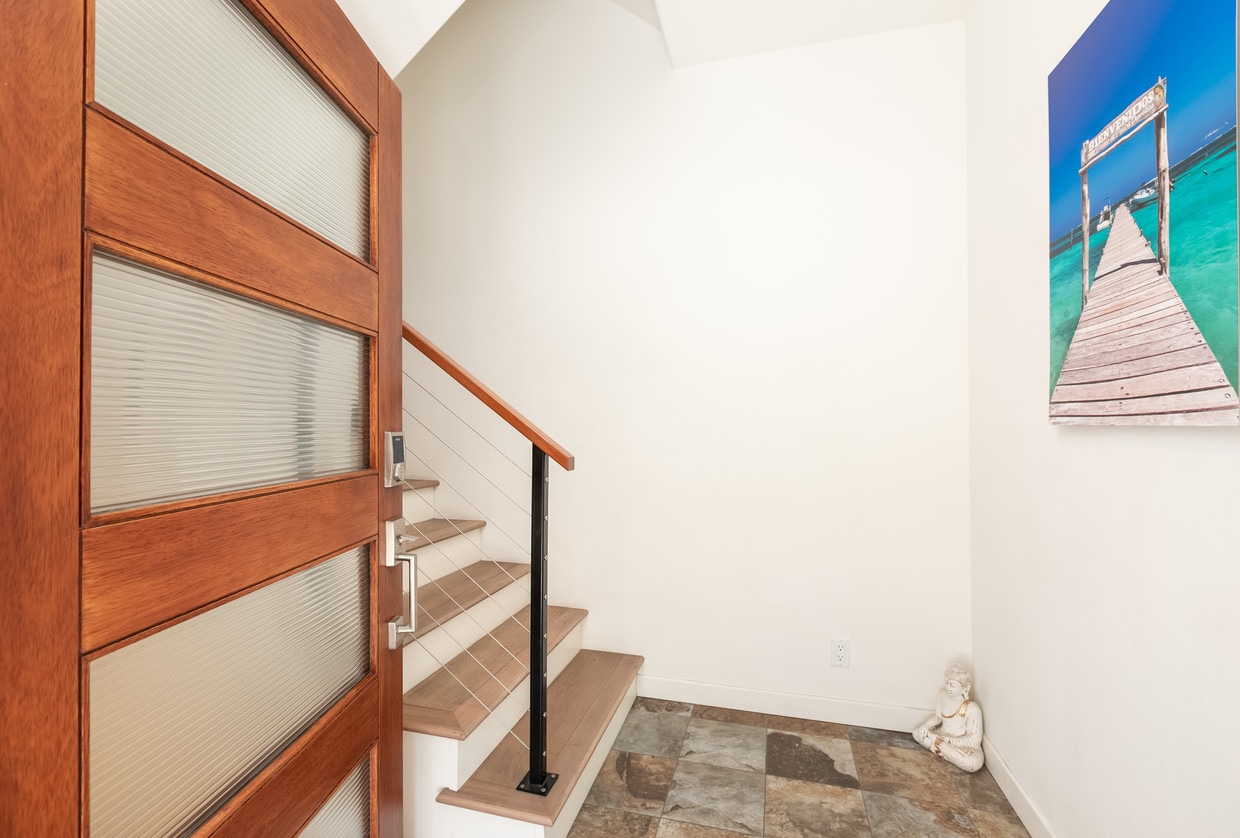 116 40th St Manhattan Beach Ca 90266 Townhouse For Rent In Primary Photo 116 40th St