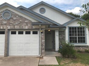 Building Photo - 1103 Brookside Cove