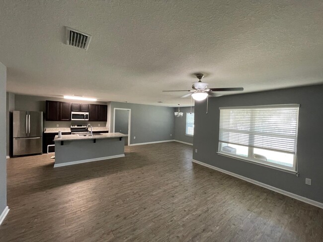 Building Photo - 7470 Steeplechase Blvd