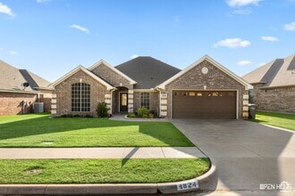 Building Photo - 4824 Olivia Ln