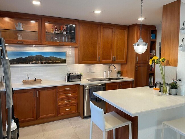 Foto del edificio - 1400 NE 18th St