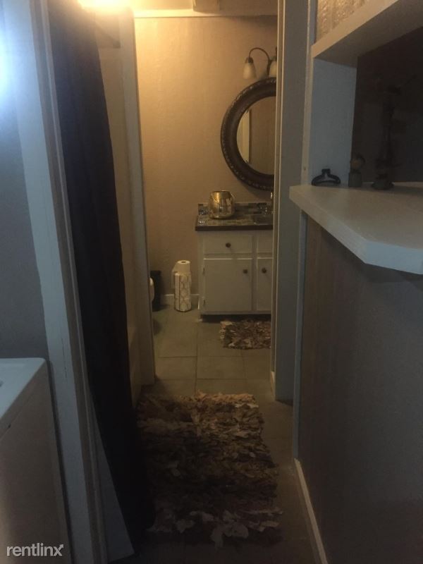 Foto del edificio - 1 br, 1 bath Apartment - 7510 Briarwood Dr