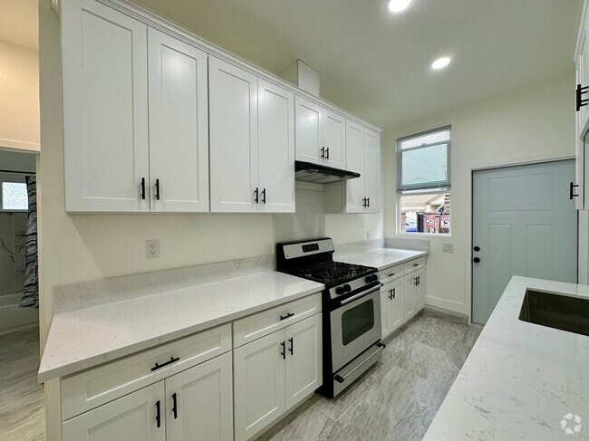 Building Photo - 11911 Sunstone Ct