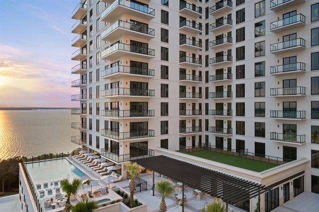 Foto principal - 3111 Sunset Blvd