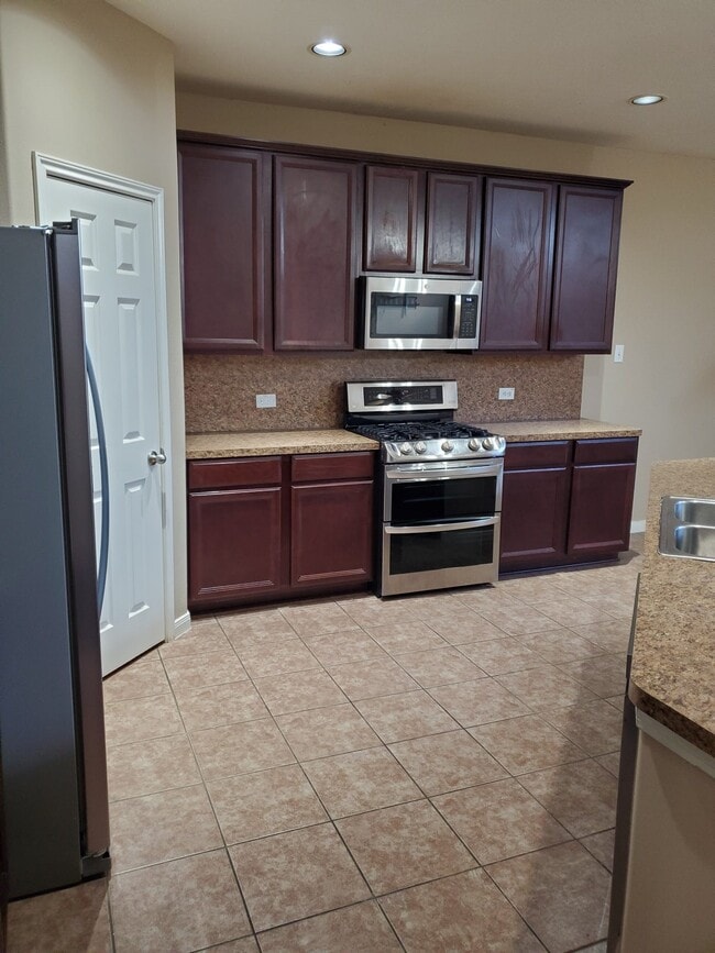 Building Photo - 16931 Creek Mountain Dr