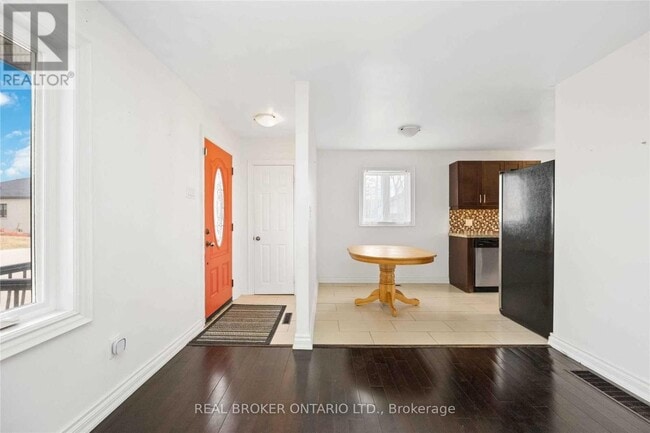 Building Photo - 49 Hurricane Ave