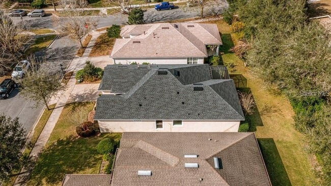 Building Photo - 203 Foxglove Way