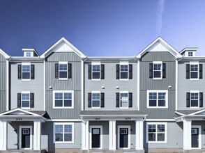 Building Photo - 1587 Syracuse Dr