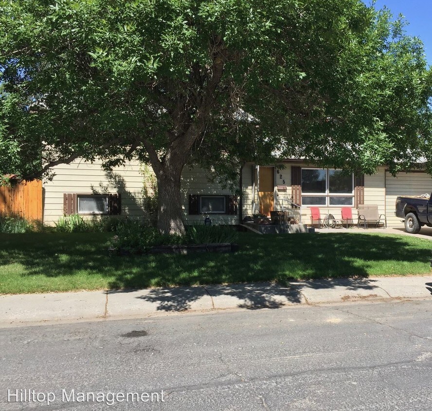 Building Photo - 625 N 9th St