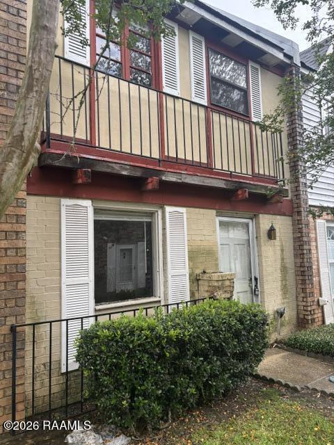 Foto del edificio - 1312 Dulles Dr