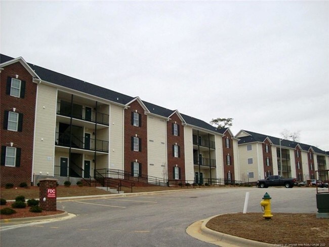 Building Photo - 1527-3 Drakestone Ct