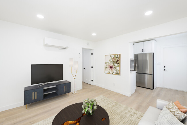Building Photo - Curlew and Juniper Apartments