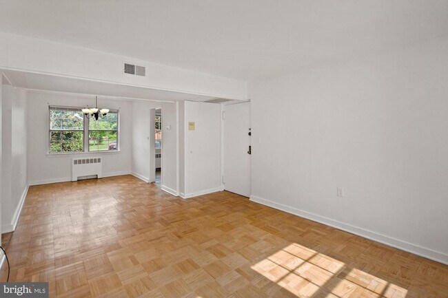 Building Photo - 6619 10th St