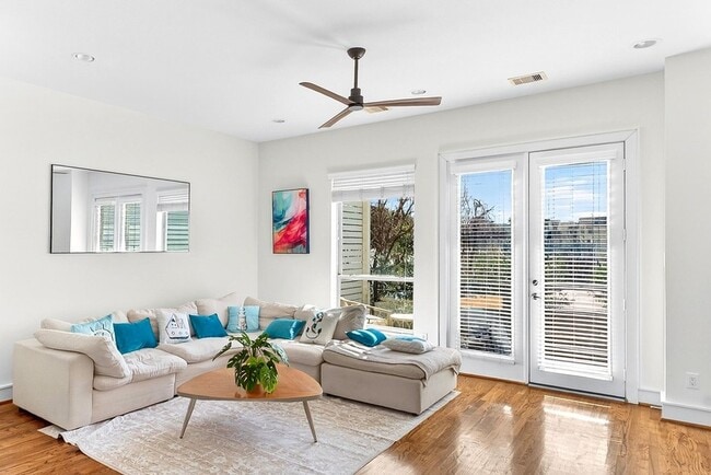 Photo - 5227 Nett St House