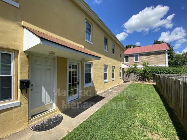 Foto del edificio - 1115 Winchester St
