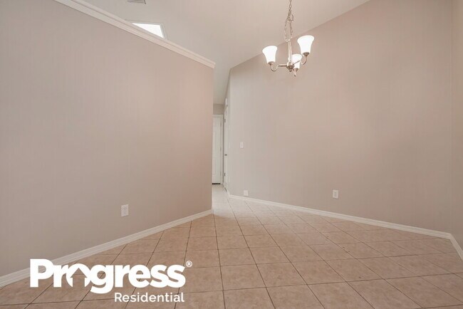 Building Photo - 3747 Mandarin Woods Dr N