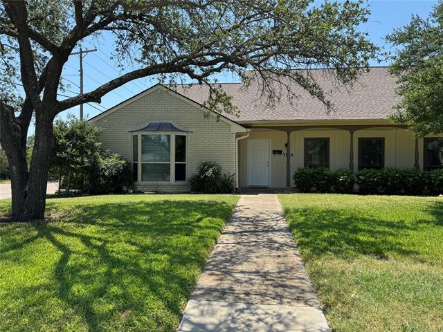 Building Photo - 3786 Weeburn Dr