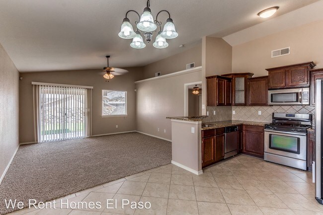 Building Photo - 4 br, 2 bath House - 11296 Duster