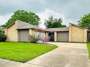 Building Photo - 2115 Barrington Pl Dr