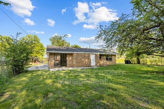 Building Photo - 1322 Frisco St