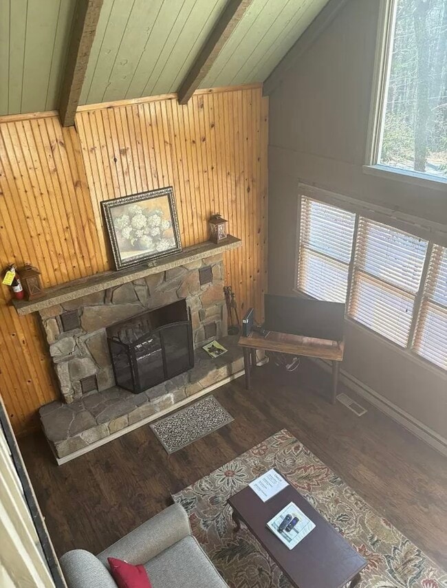 Photo - 681 Chalet Village Dr House