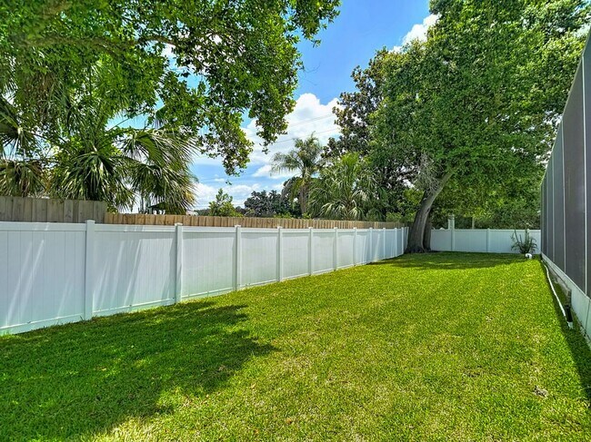 Building Photo - 2866 Duncan Tree Cir