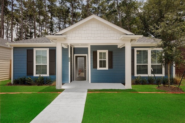 Building Photo - Cottage Living