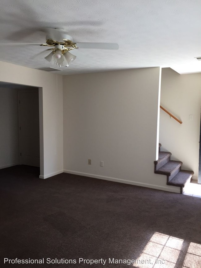 Building Photo - 124 Mallory Ct