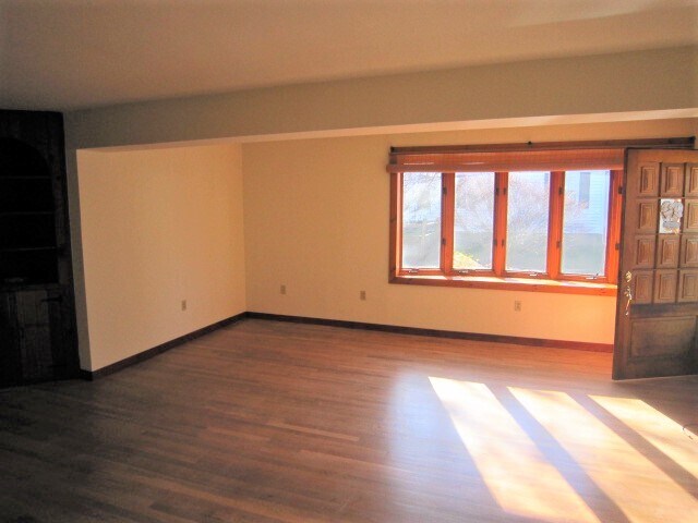 Building Photo - 22 Watson Ave