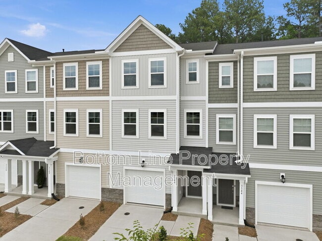 Building Photo - 3146 Gypsum Dr