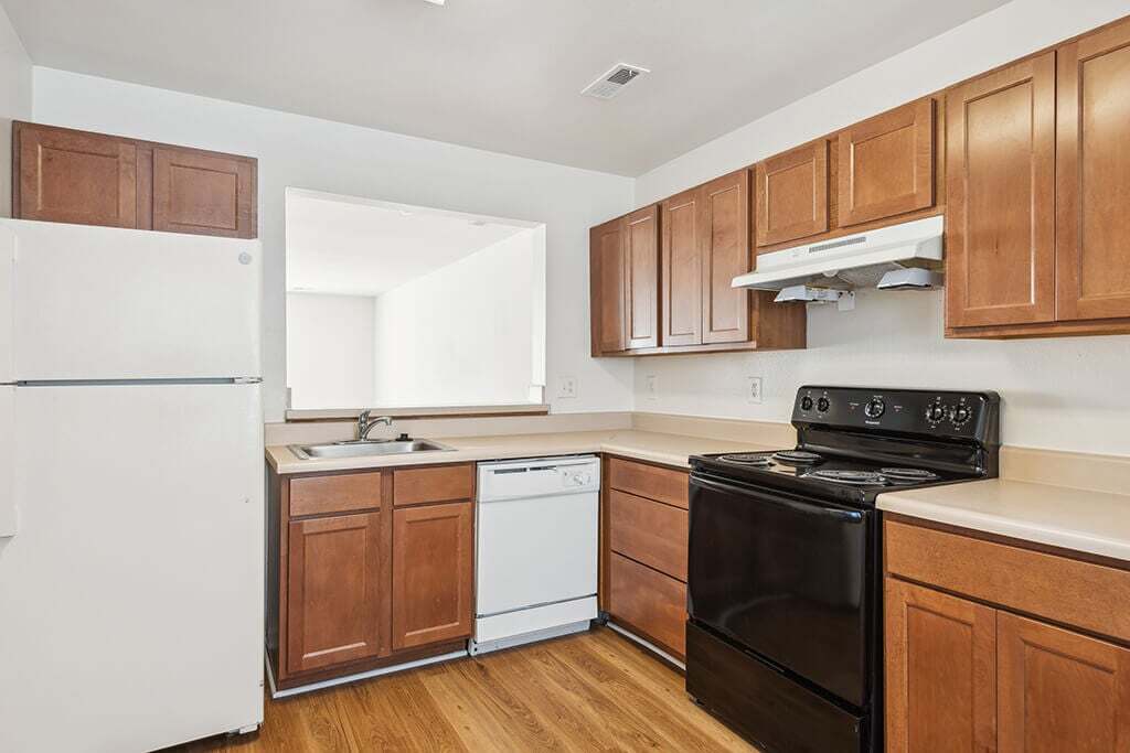 Foto principal - Broadwater Townhomes