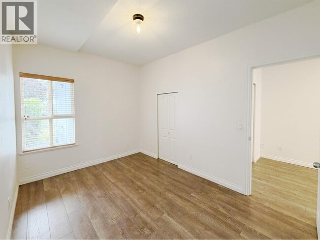 Building Photo - 1 BR-6952 CURTIS STREET