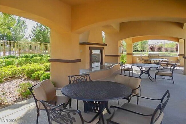 Foto del edificio - 8113 Slate Falls St