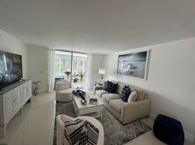 Foto del edificio - 14773 Cumberland Dr