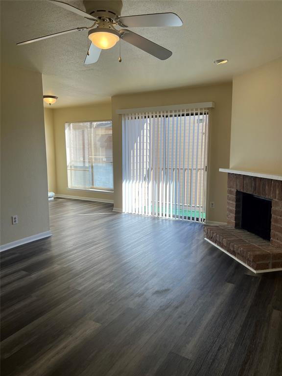 Building Photo - 16111 Aspenglenn Dr