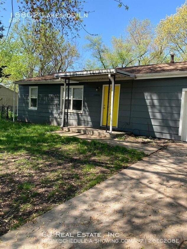 18802 Lakeside Ln, Belton, MO 64012 House Rental in Belton, MO