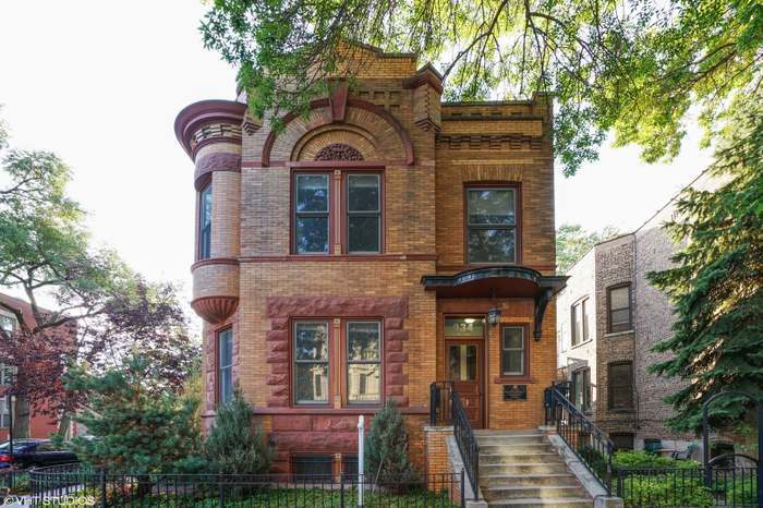 Primary Photo - 934 N Hoyne Ave